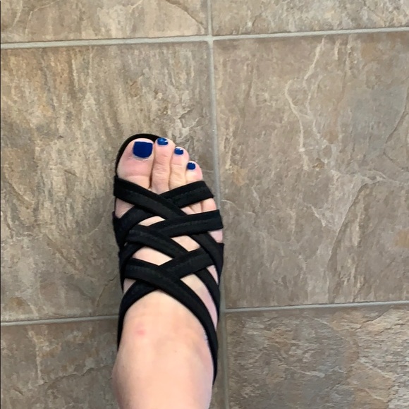 Sandals - Picture 2 of 9